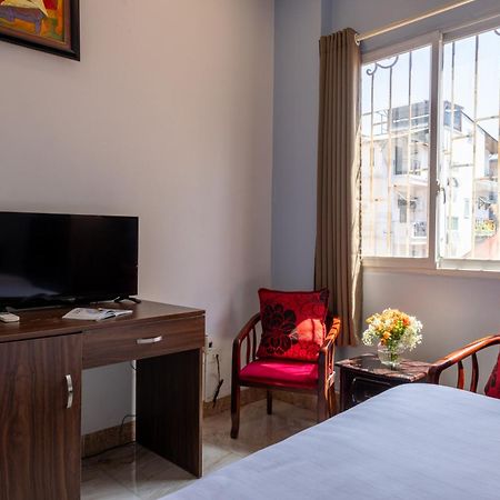 Hanoi Capital House & Travel Екстериор снимка