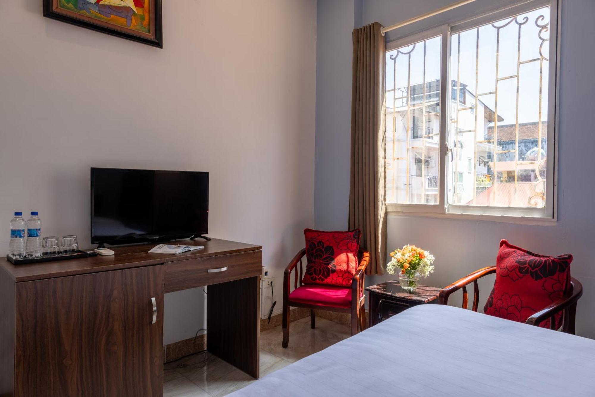 Hanoi Capital House & Travel Екстериор снимка