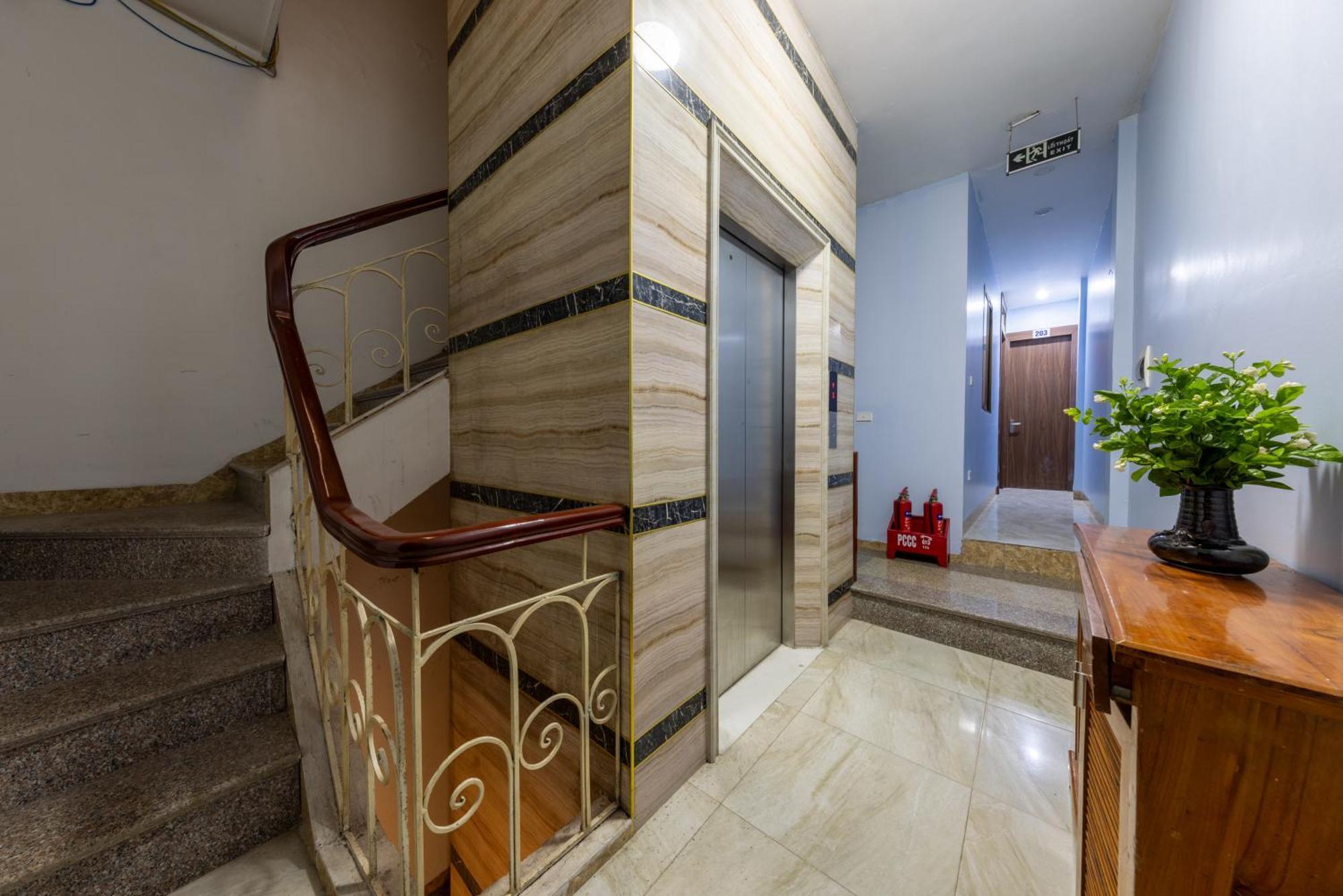 Hanoi Capital House & Travel Екстериор снимка