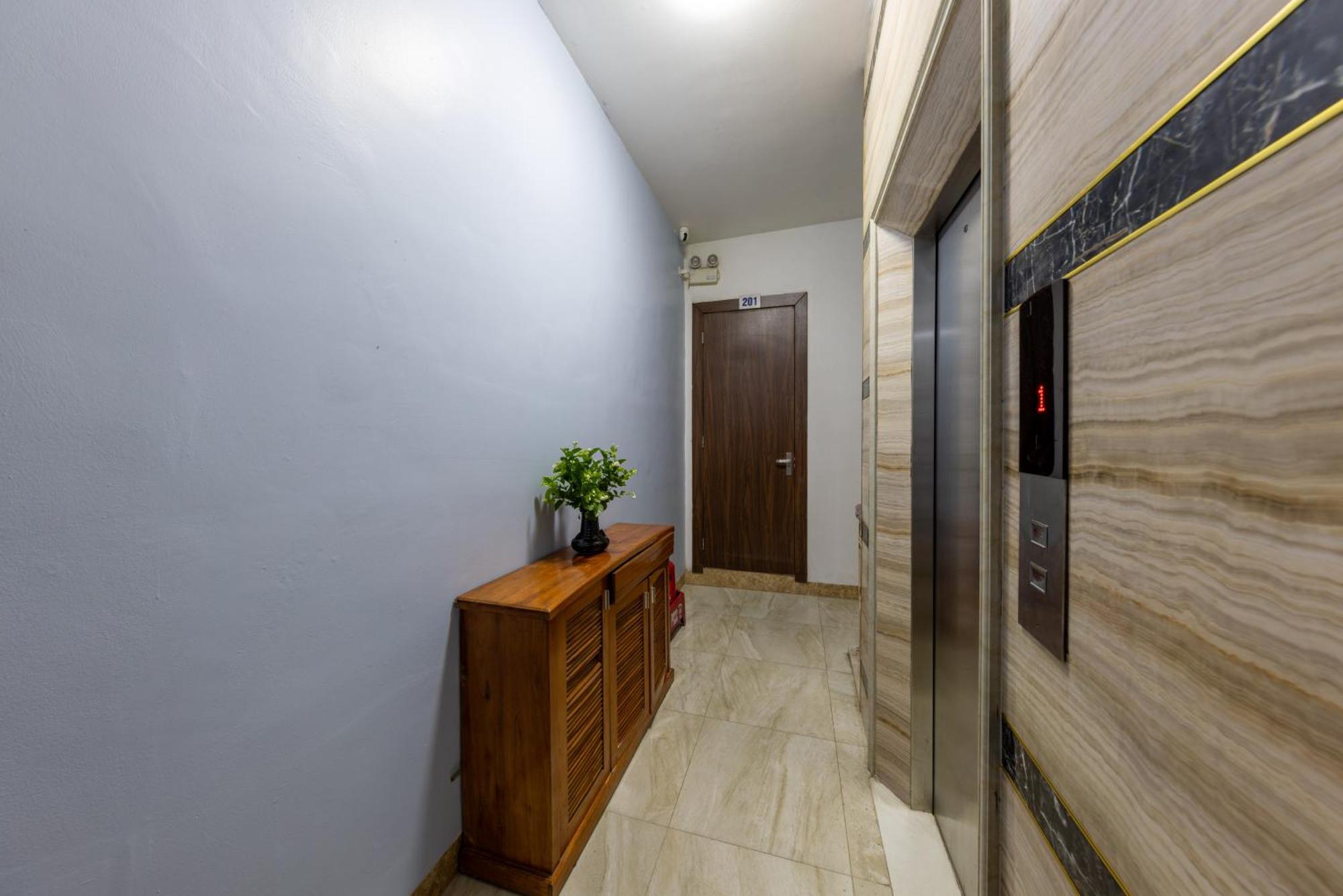 Hanoi Capital House & Travel Екстериор снимка