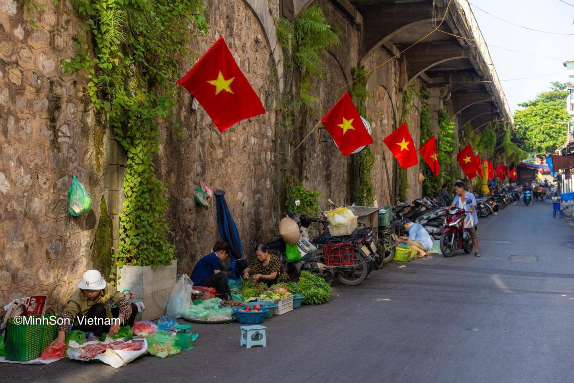 Hanoi Capital House & Travel Екстериор снимка
