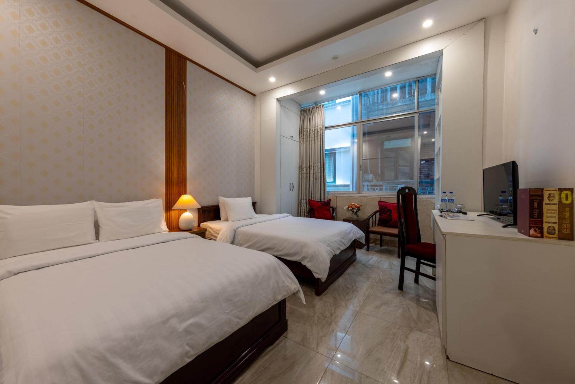 Hanoi Capital House & Travel Екстериор снимка